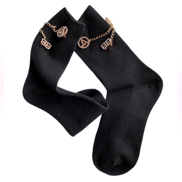 ‼️Balenciaga ‼️ BB logo knit socks 🧦 - Picture 2 of 5